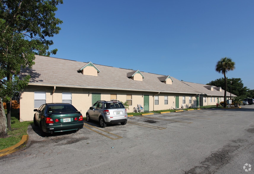 Primary Photo - Wallace Townhomes