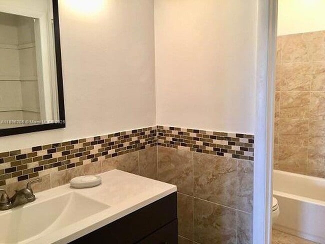 Building Photo - 4109 NW 88th Ave