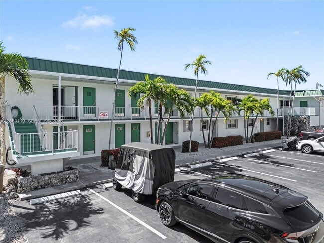 Building Photo - 5301 Ocean Terrace