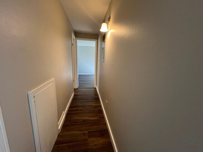 Building Photo - Laporte1850 (KC-LN-KB)