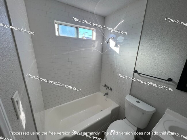 Building Photo - Nice Home For Rent