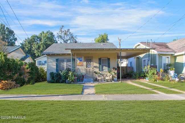 Primary Photo - 310 Cleveland St