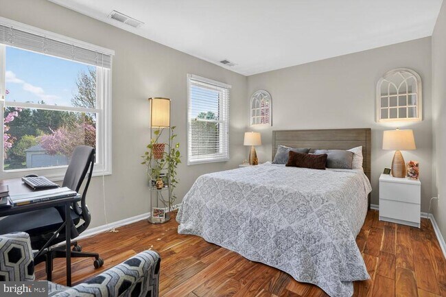 Building Photo - 2208 Halter Ln