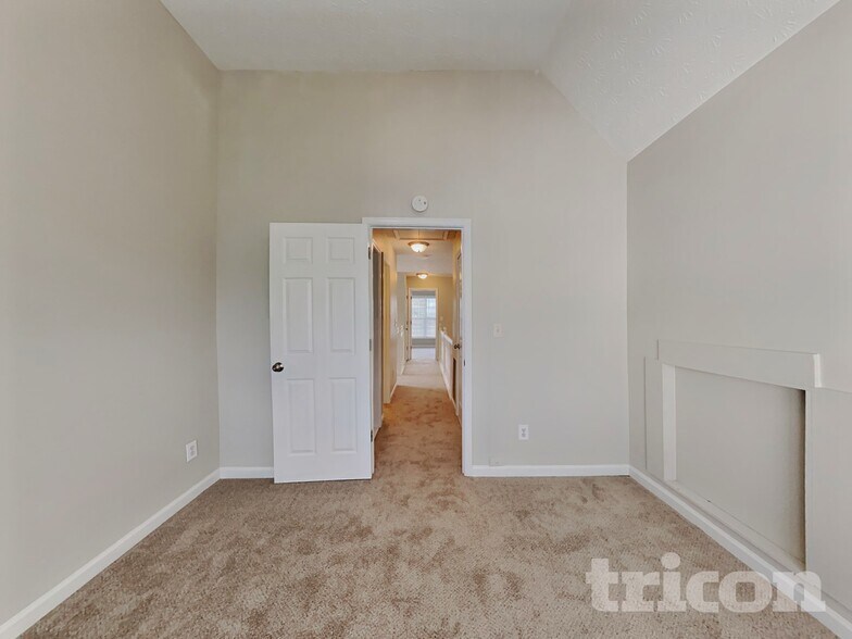 Building Photo - 1168 Olde Hinge Way