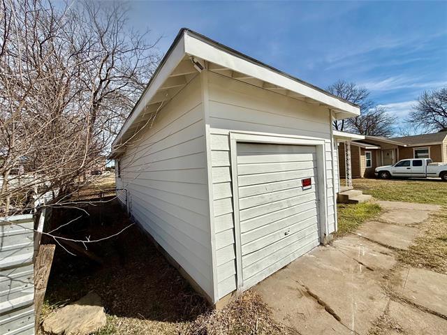 Building Photo - 1509 SE 18th St