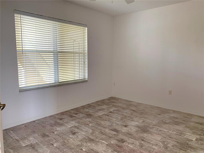 Building Photo - 200 Harbor Walk Dr