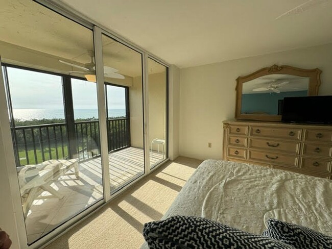 Building Photo - Vanderbilt Beach Condo! Ocean View ~ Avail...