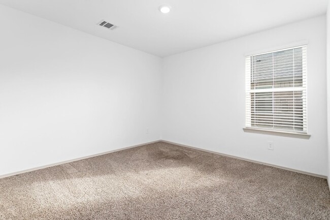 Building Photo - 6715 Riplee St