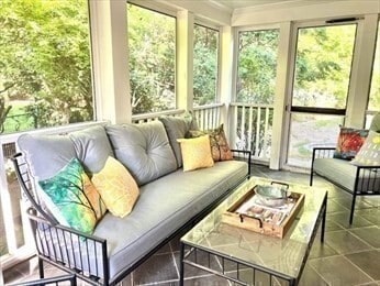 Building Photo - 12 Kilburn Rd