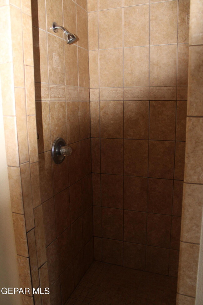 Building Photo - 3645 SAMMY REECE Pl