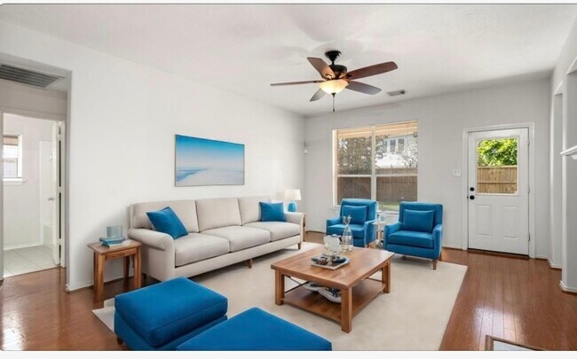 Building Photo - 6930 Atasca Creek Dr