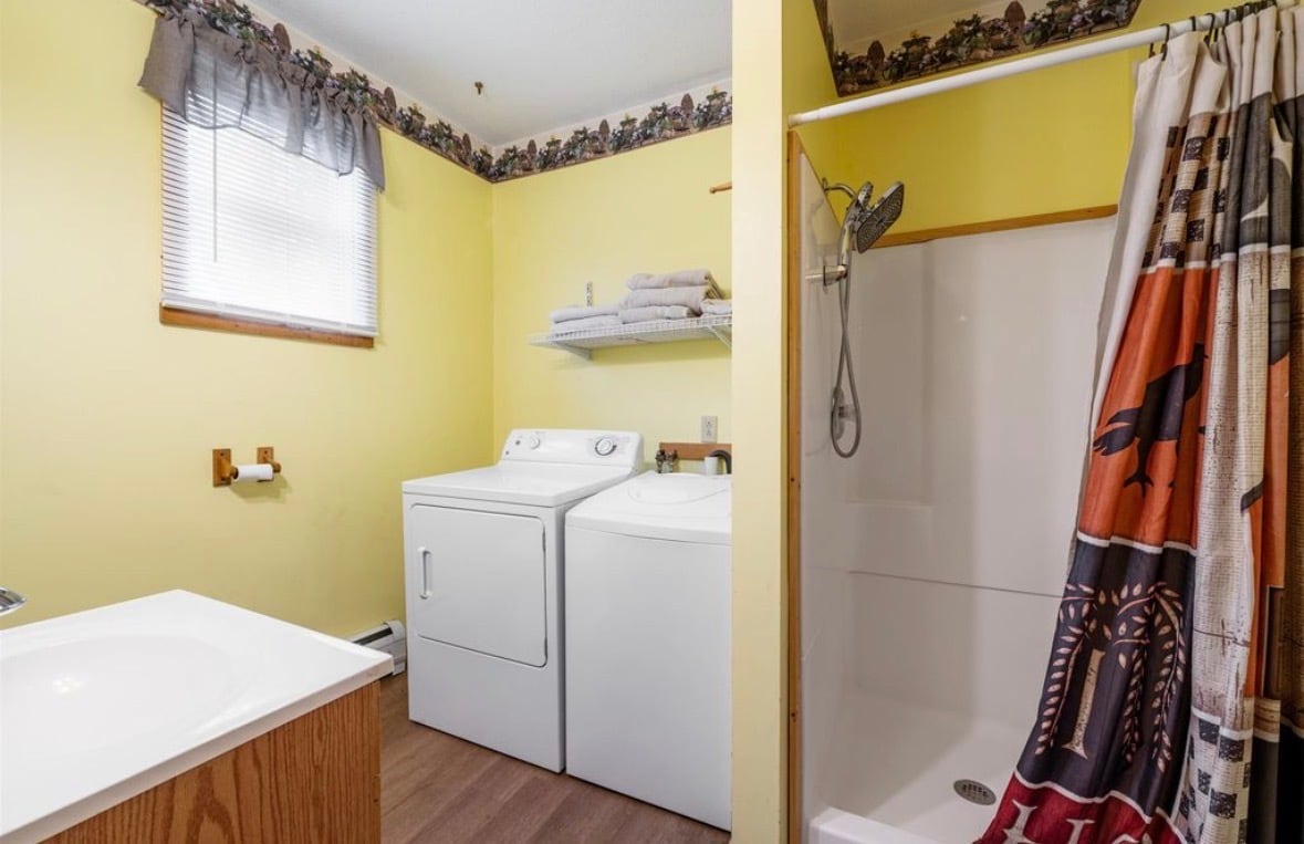 Building Photo - 92 Colby St