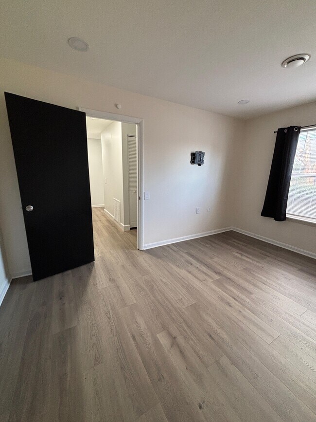 Building Photo - 5701 Lavender Plaza