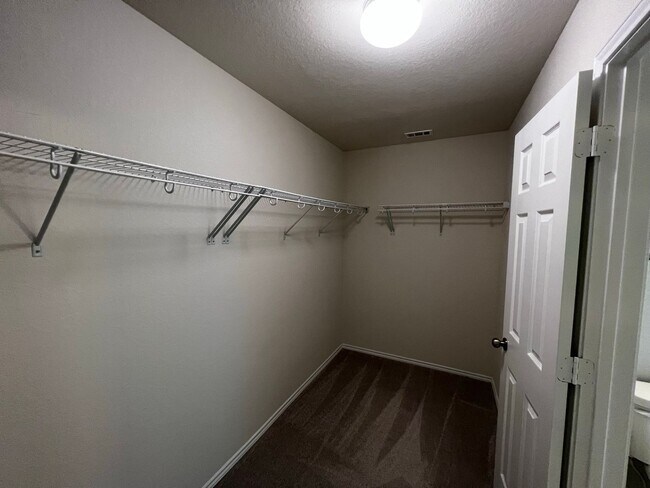 Building Photo - Elegant home in Davis Ranch- 4 Bedroom/ 3 Bathroom