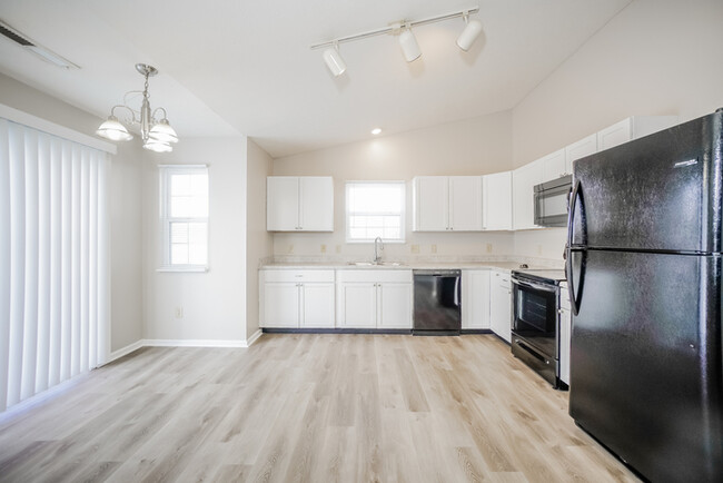Building Photo - Charming 3 Bedroom Ranch