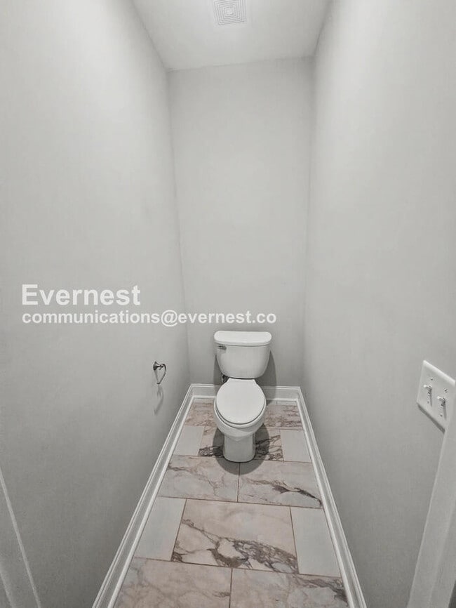 Building Photo - 4043 Ft Sumter Dr