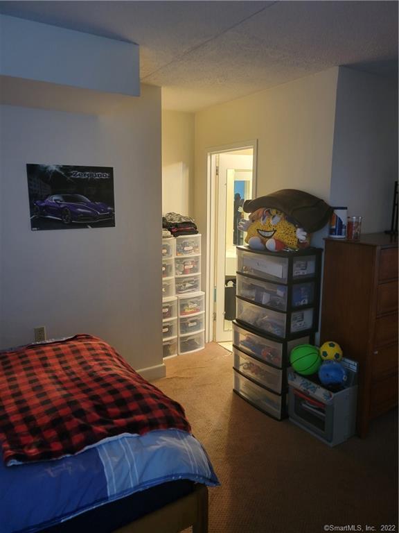 Building Photo - 60 Strawberry Hill Ave