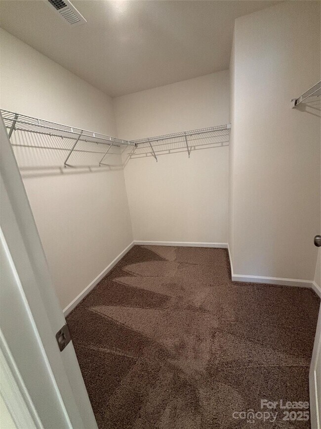 Building Photo - 2773 Yeager Dr NW
