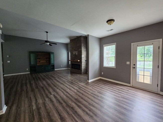 Building Photo - 3712 Badin Lake Ln