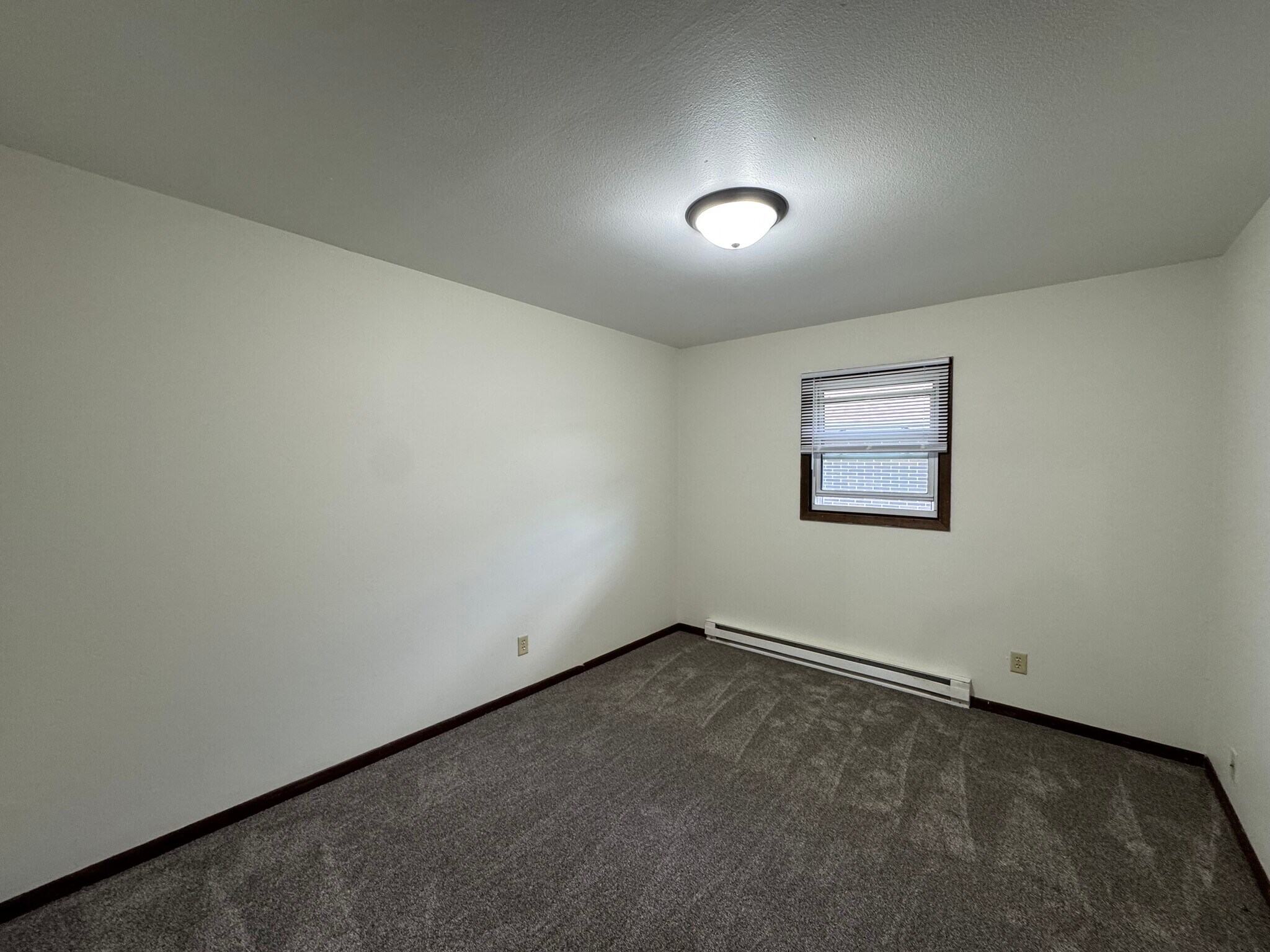 Building Photo - 3137 Runway Ave