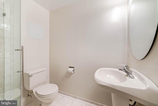Building Photo - 7208 Burton Hill Ct