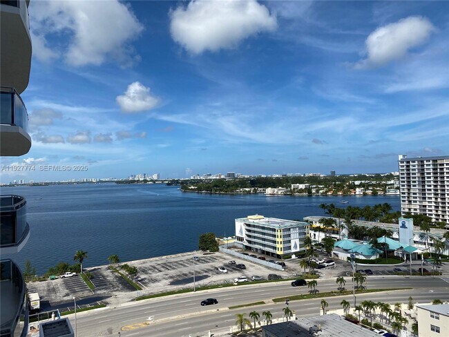 Building Photo - 7901 Hispanola Ave