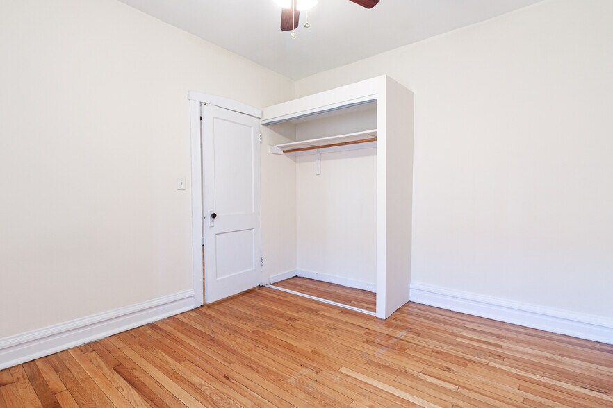 Building Photo - 951 W Cornelia Ave