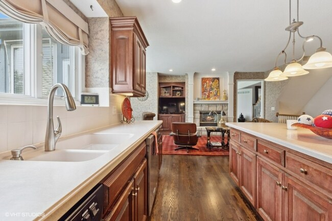 Building Photo - 9669 Cailler Dr