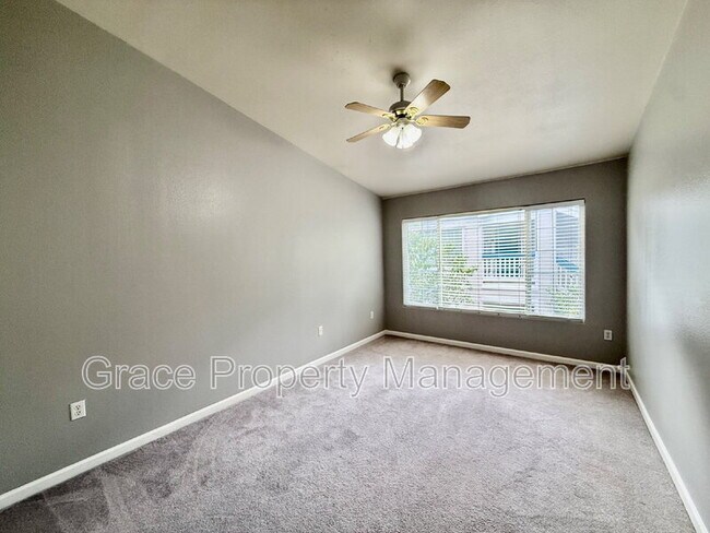 Building Photo - 1146 Opal St