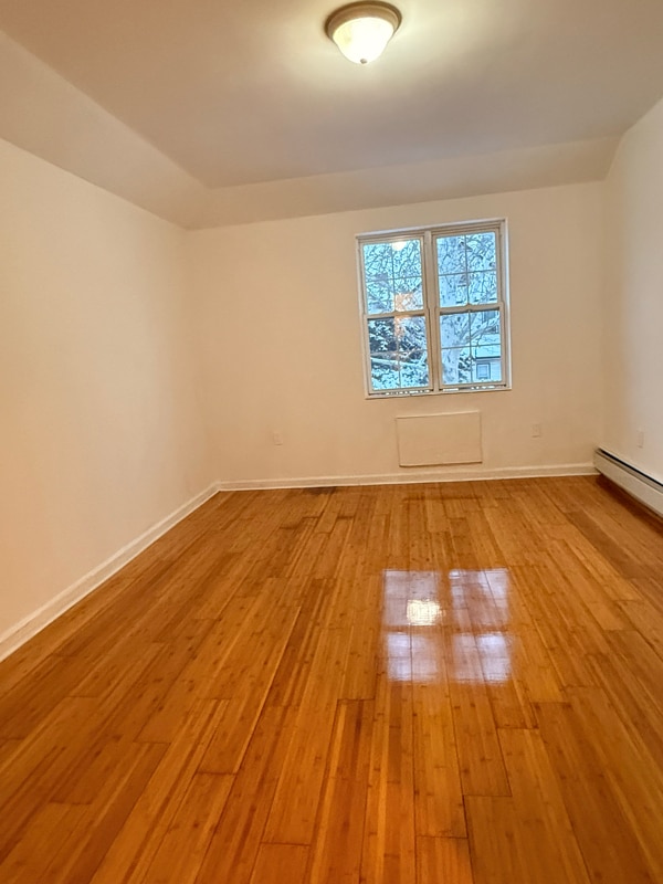 Building Photo - 103-25 169th St