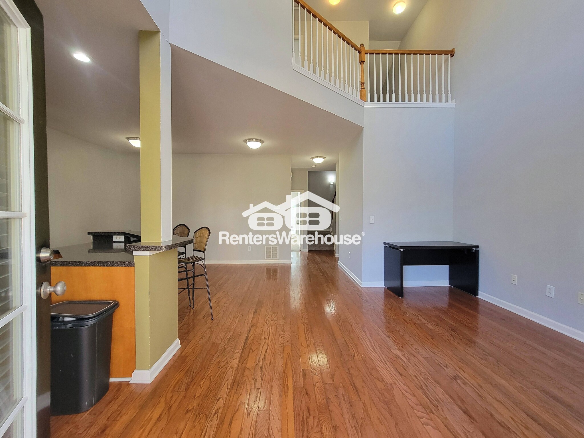 Building Photo - 52 Glenn St SE