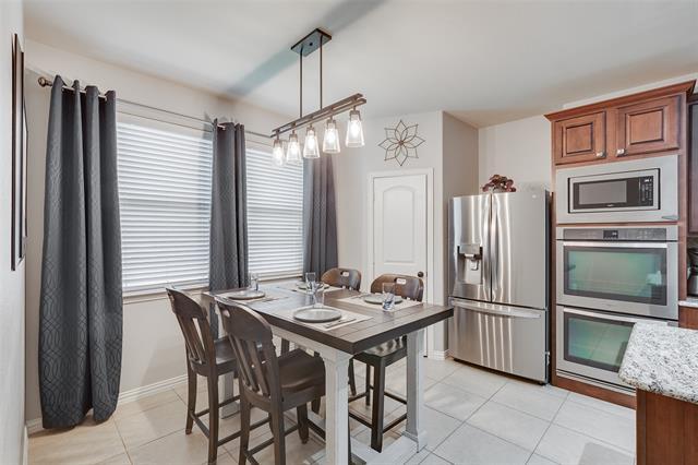 Building Photo - 15121 Seventeen Lakes Blvd