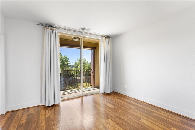 Building Photo - 6028 Old Quarry Loop