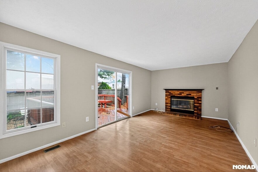 Building Photo - 8204 Coneflower Way