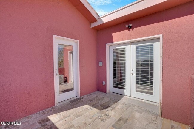Building Photo - 2364 Tierra Blanda Dr