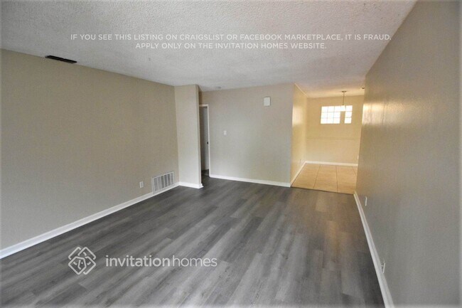 Building Photo - 13633 Fair Oaks Blvd