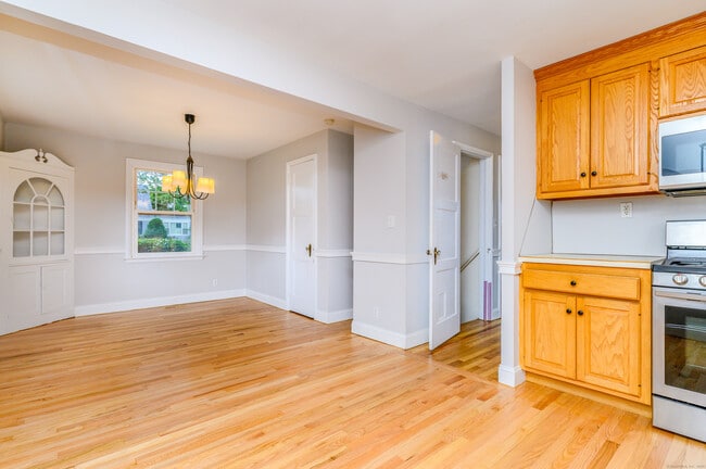 Building Photo - 51 Fortuna Dr