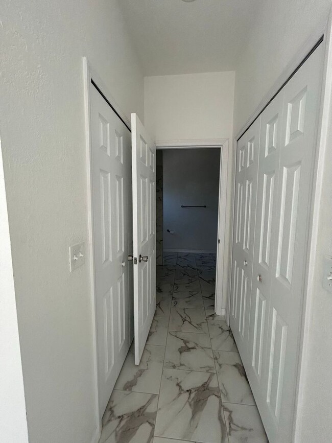 Building Photo - SPACIOUS 4 BEDROOM- 2 BATHROOM RETREAT IN BEAUTIFUL LAKE PLACID