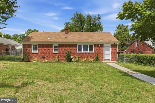 Building Photo - 3823 Duke St