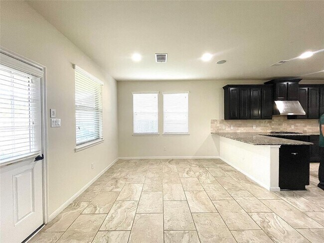 Building Photo - 5366 Blue Mountain Ln