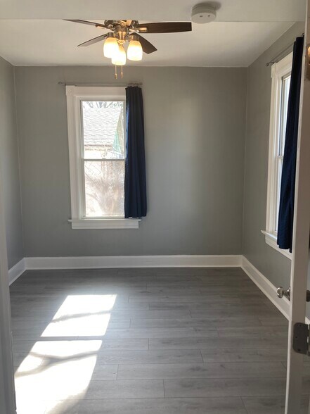 Building Photo - 8 N Indiana Ave