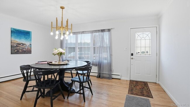 Building Photo - 44 Oak St