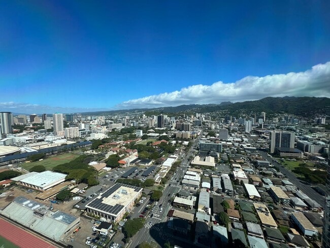 Building Photo - Moana Pacific, High rise 44th floor spacious 1 bedroom/1 bathroom