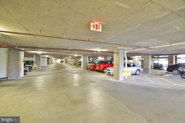 Building Photo - 2451 Midtown Ave