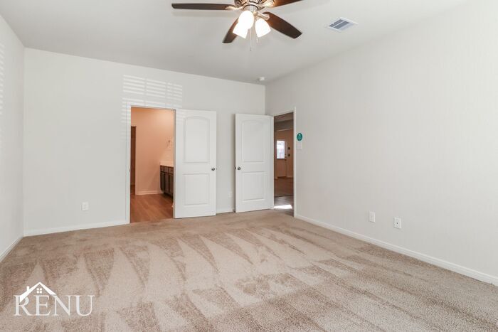 Building Photo - 10659 Lost aples Dr