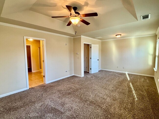 Building Photo - 2723 Morgan Glen Rd NE