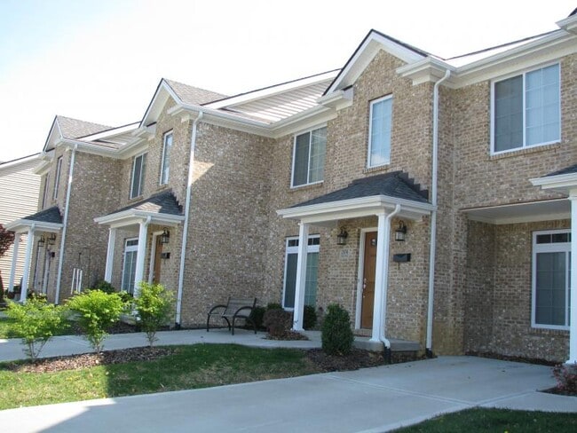 Building Photo - 2872 Rio Dosa Dr