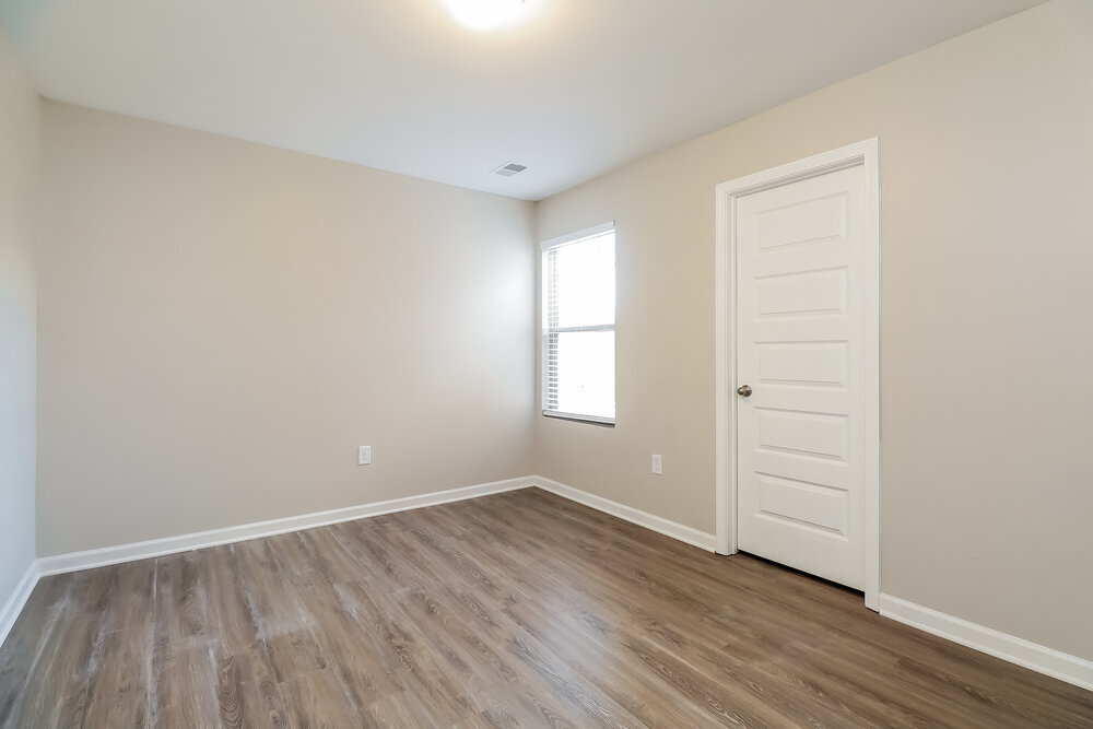 Building Photo - 1079 Lear Dr