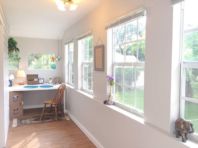 Building Photo - 2565 Third St