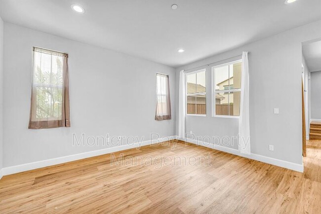 Building Photo - 589 Rosa Monte Wy